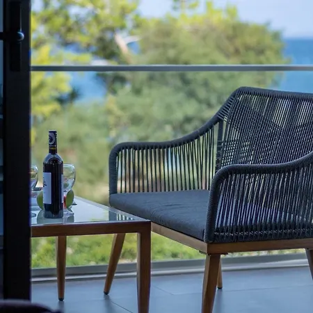 On The Sea Villa *